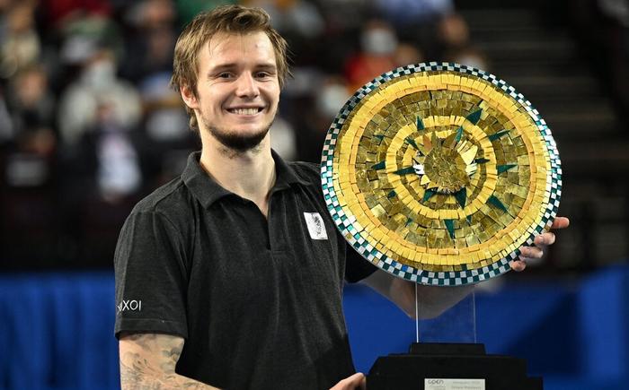 也充分展示 也充分展示